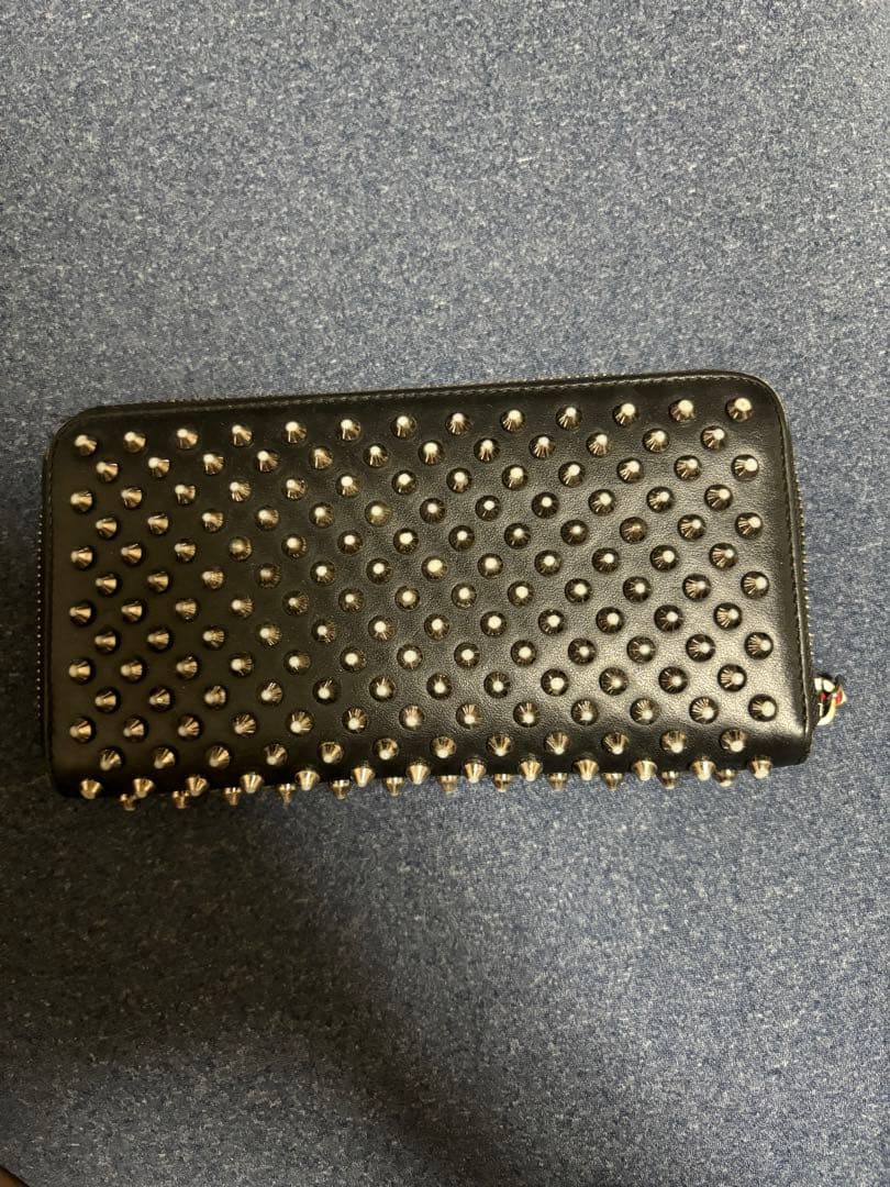 クリスチャンルブタン　長財布　Liela @断捨離　