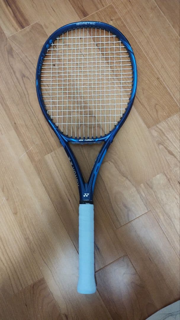 ラケット(硬式用) EZONE98