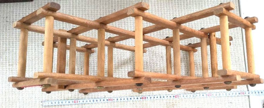木製格子ラック 伸ばした時約60cm　ワインケース　瓶ケース