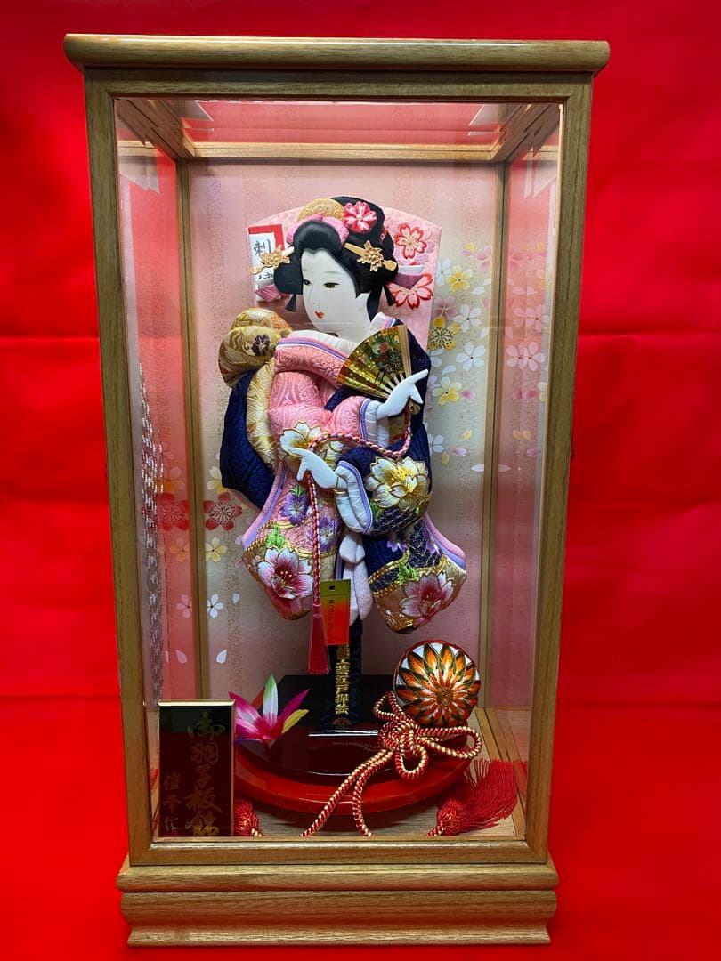 羽子板　振袖　ガラスケース１３号・サイズ間口約２９×奥行約２３×高さ約５５㎝