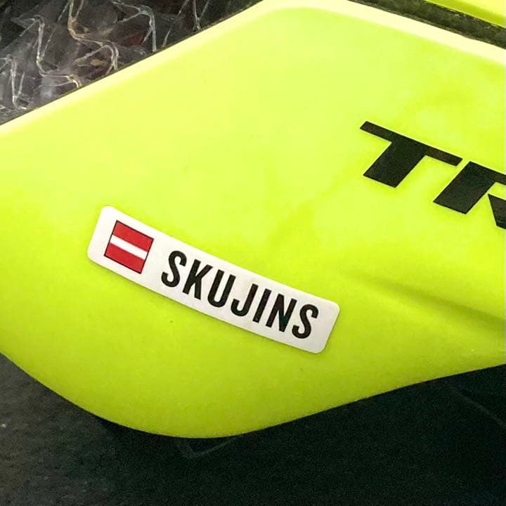 選手支給品 トレックセガフレード ボントレガー Wavecel ヘルメット