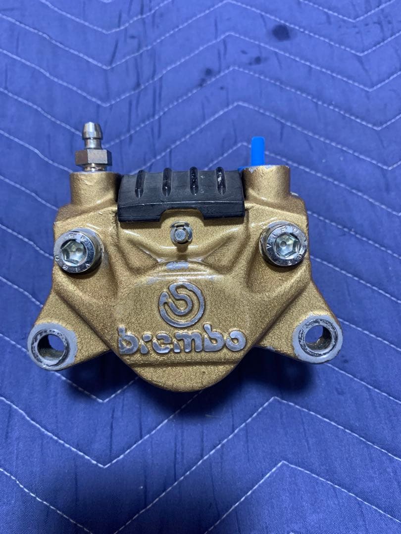 brembo 旧カニ　赤パット付き