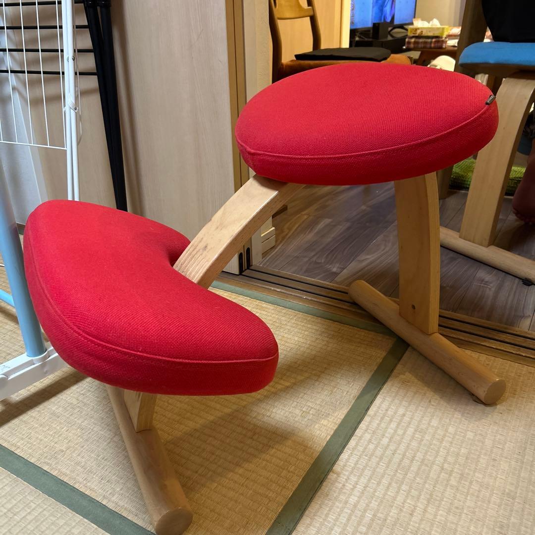 balance Easy バランスチェア 椅子　レッド