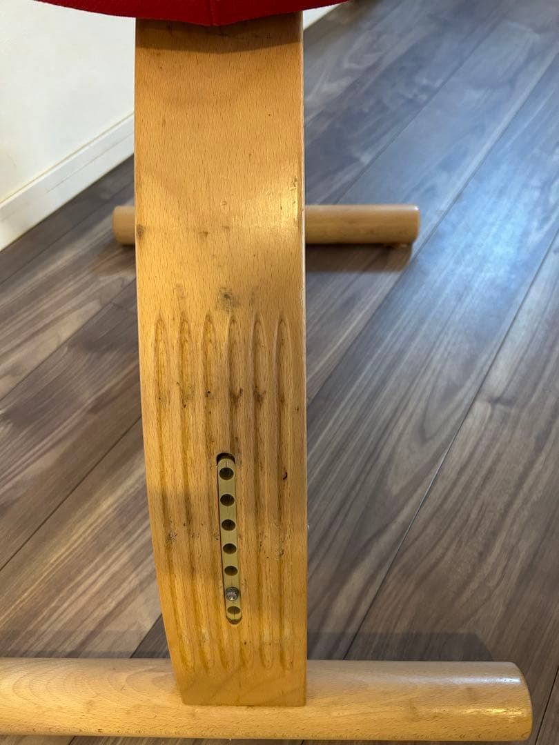 balance Easy バランスチェア 椅子　レッド