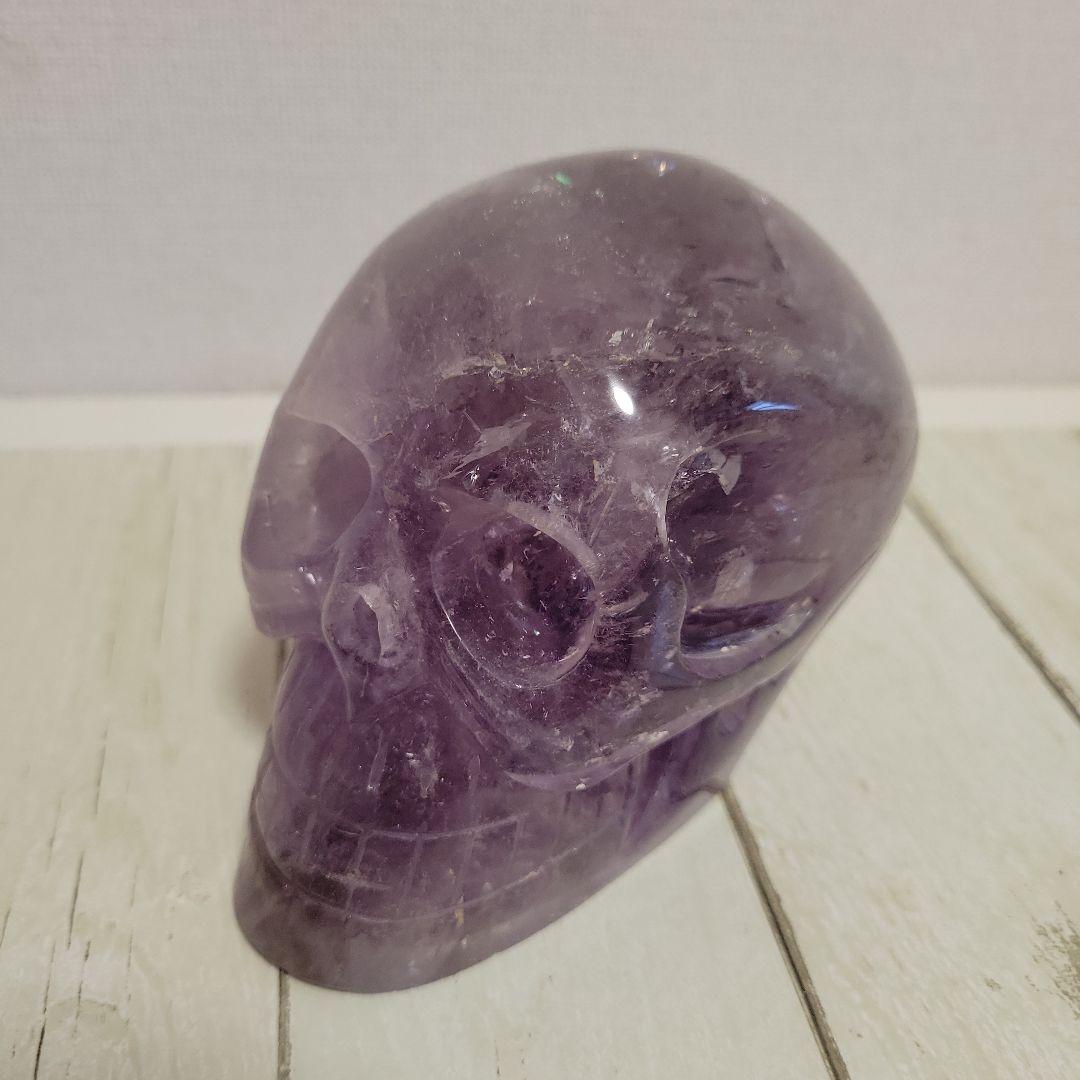 大きなアメジストスカル