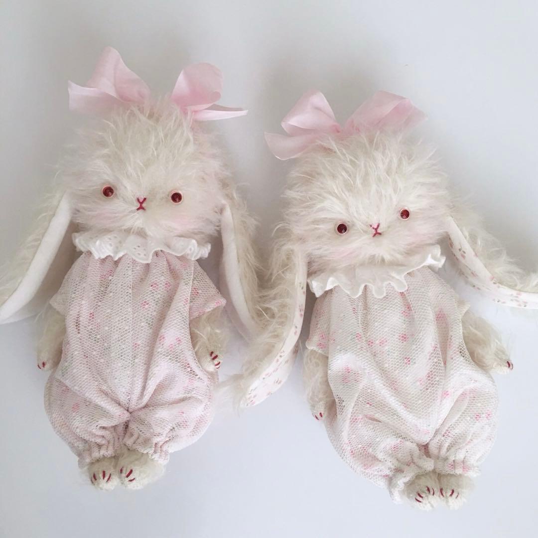 優しい垂れ耳うさぎちゃん アーティストベア 海外作家様 ハンドメイド ぬいぐるみ