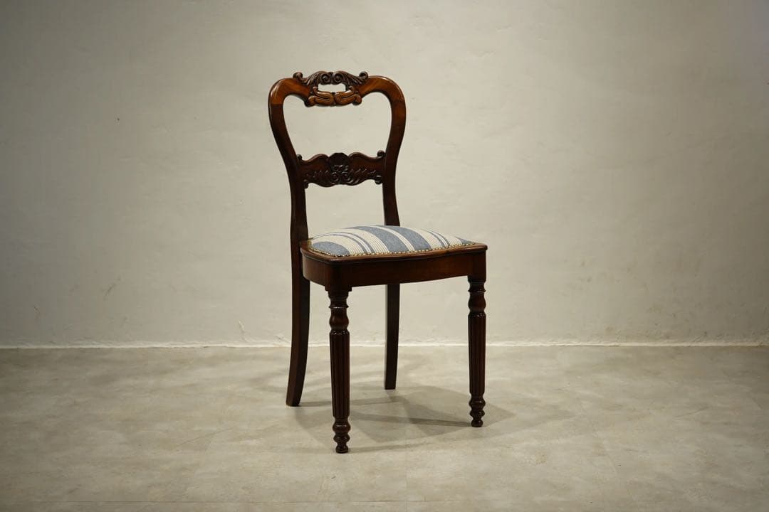 バルーンバックチェア　リージェンシー様式　ウォルナット　フランス　アンティーク