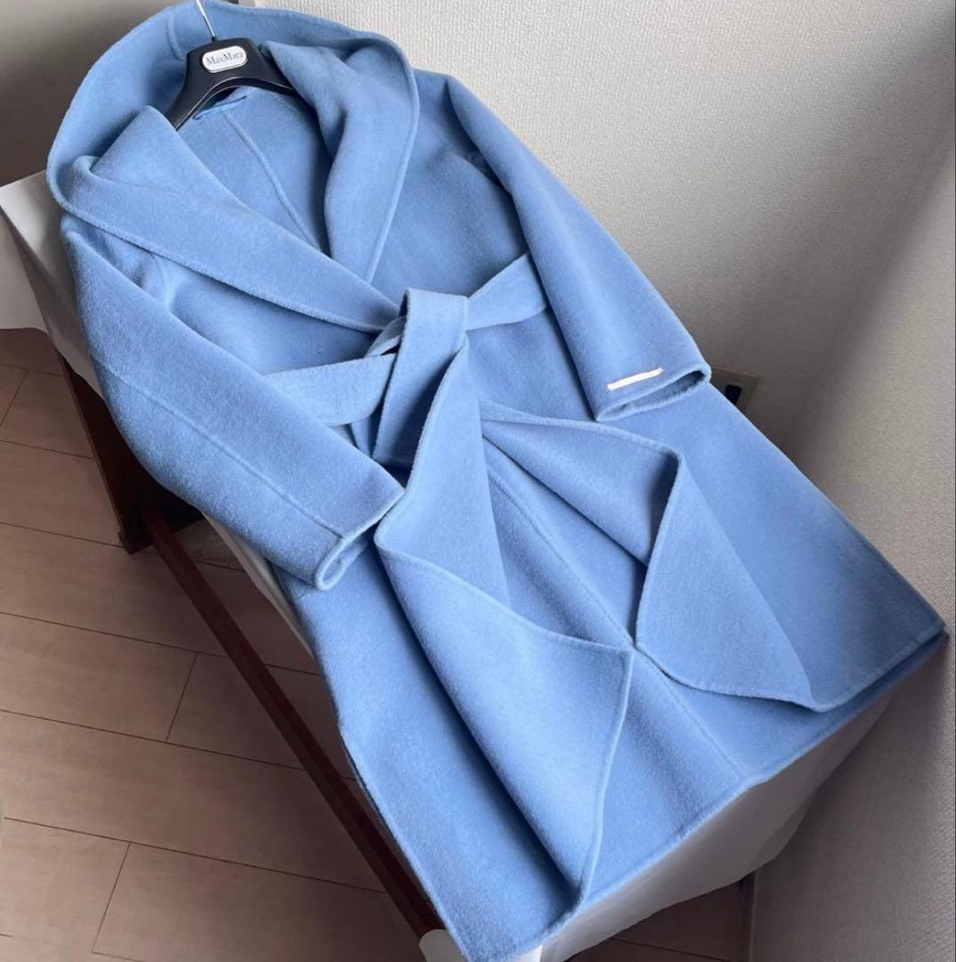 クチートアマーノ ロゴプレートフーデットコート マックスマーラM