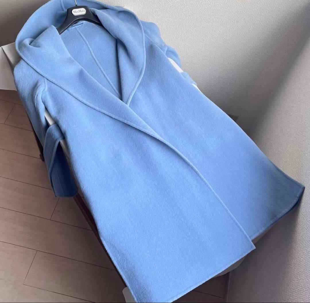 クチートアマーノ ロゴプレートフーデットコート マックスマーラM