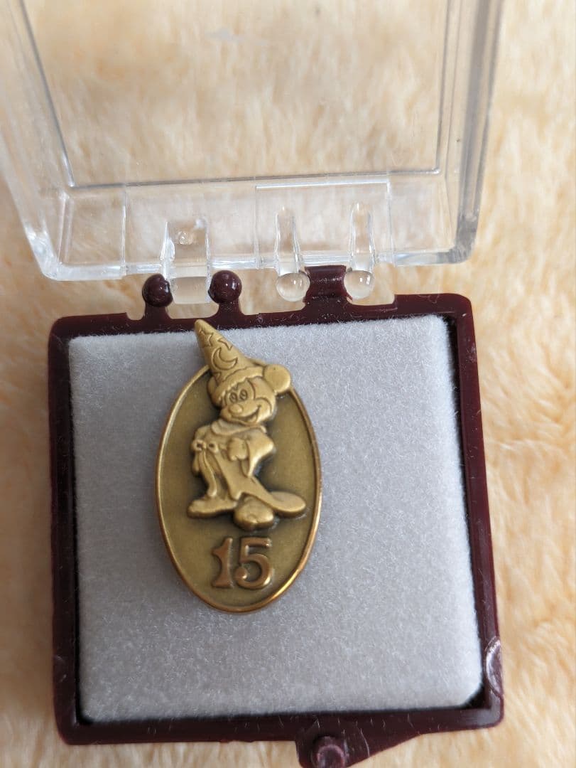 激レア　TDL勤続15周年記念ピンバッジ　ミッキー