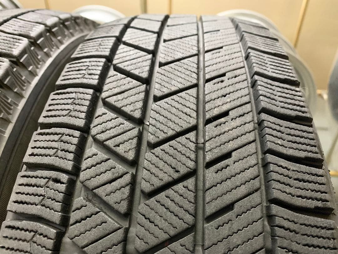 まこやんさん専用バリ山⭐︎VRX3　175/65R14 効く！ブリザック