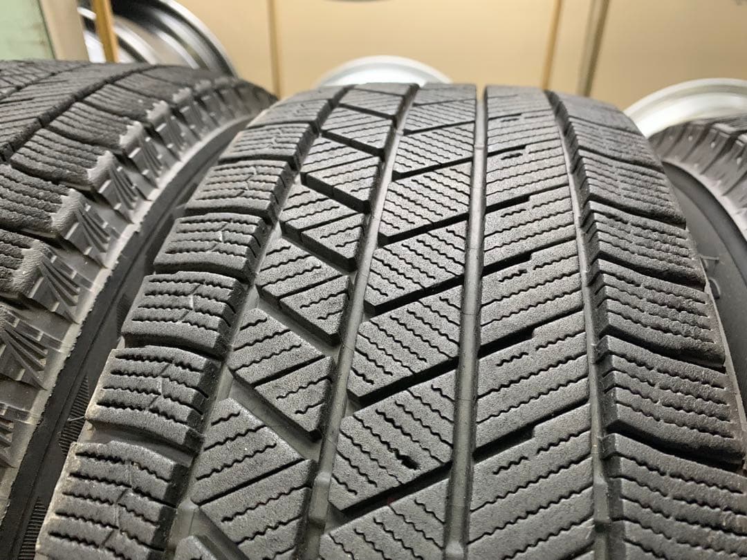 まこやんさん専用バリ山⭐︎VRX3　175/65R14 効く！ブリザック