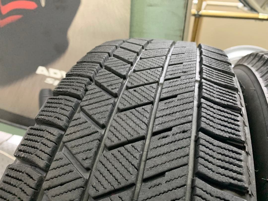 まこやんさん専用バリ山⭐︎VRX3　175/65R14 効く！ブリザック