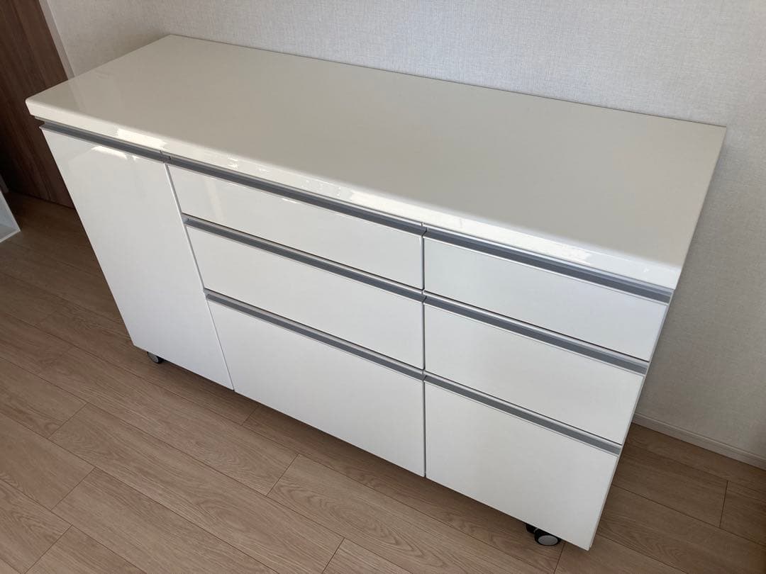 みみみんパモウナ キッチンカウンター 140㎝ キャスター付き 食器棚