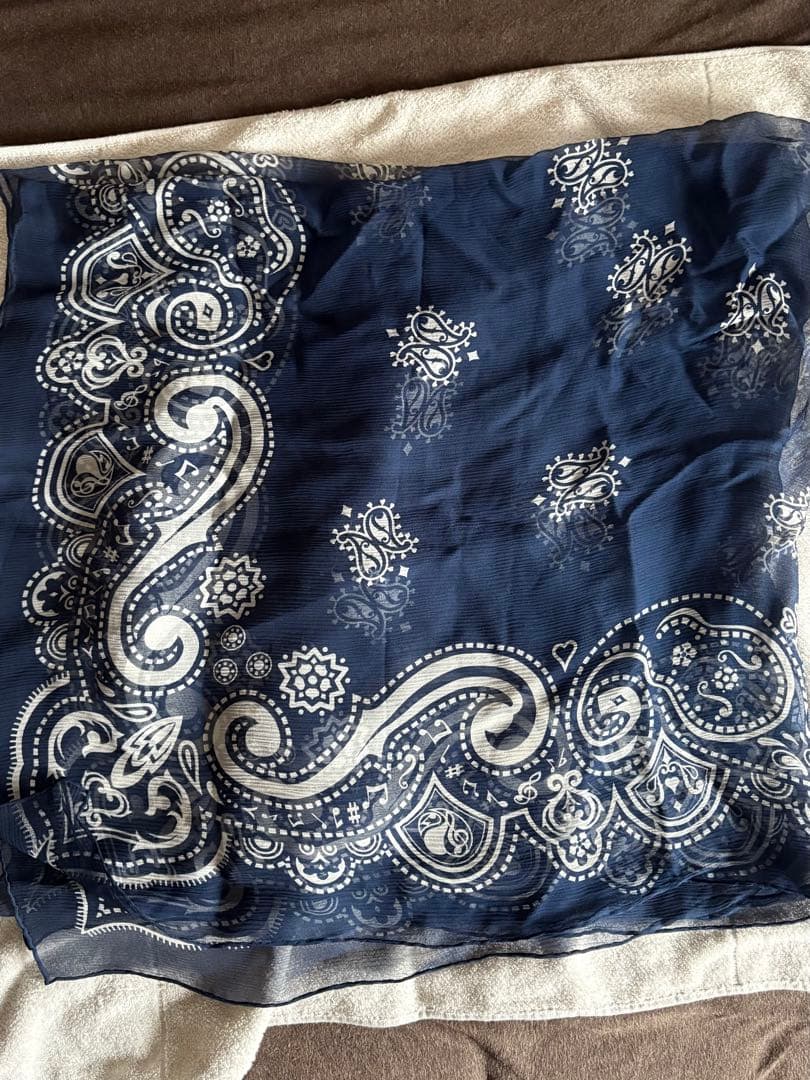 ナンバーナイン ネイビー ペイズリー柄 シルクバンダナ