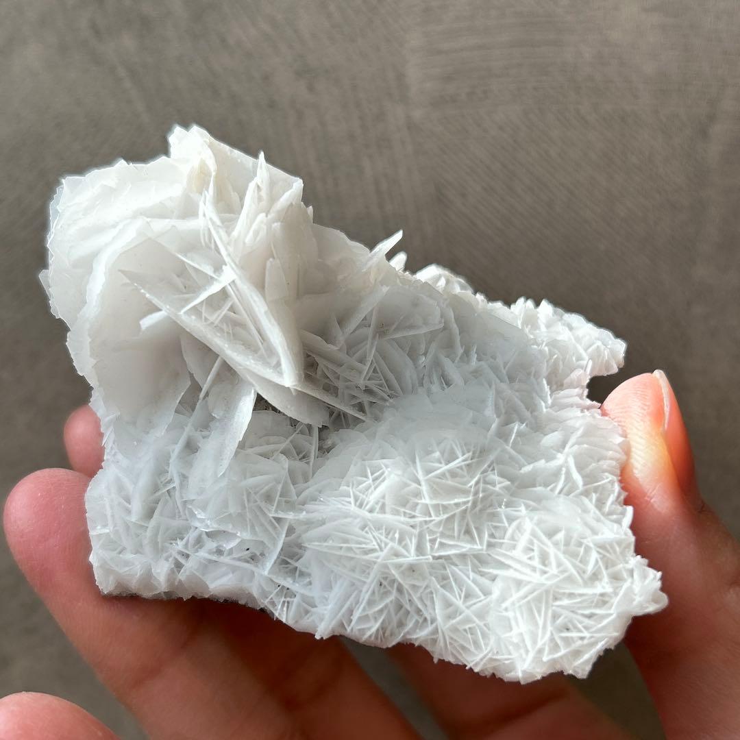 高品質　ホワイトローズカルサイト　白薔薇　カルサイト　ヤオガンシャン産