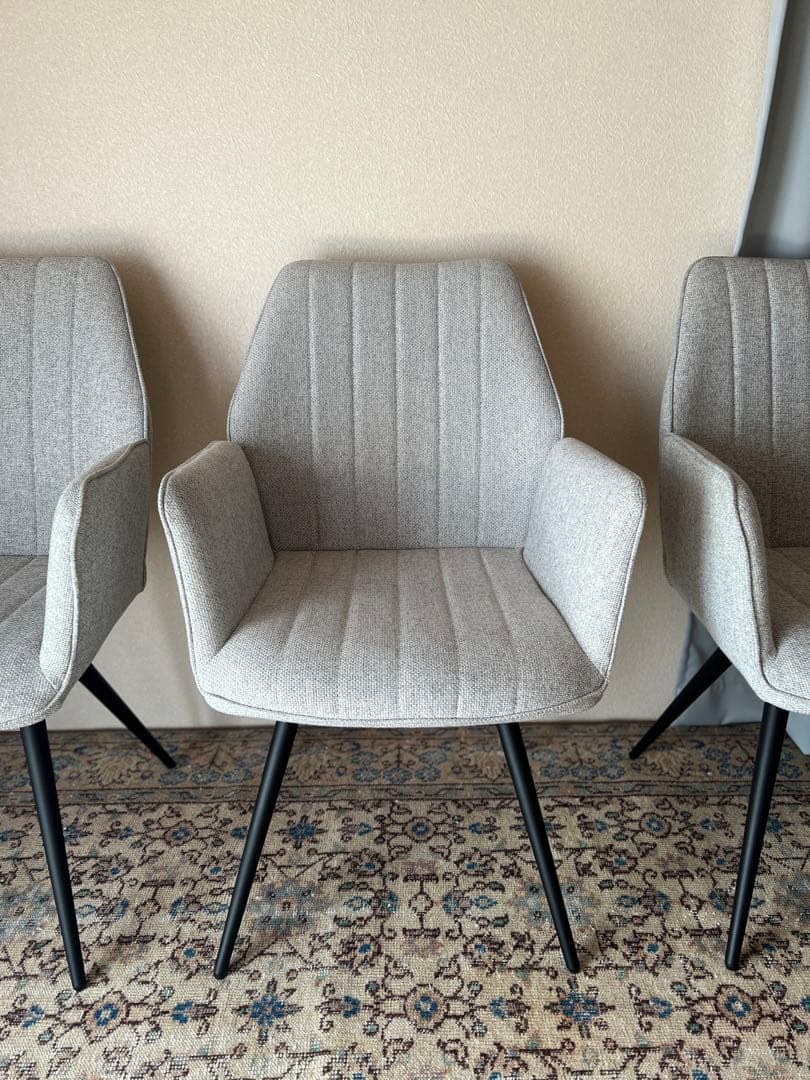 グレー 180度 回転式 肘付き ダイニングチェア 3脚セットのうちの1脚