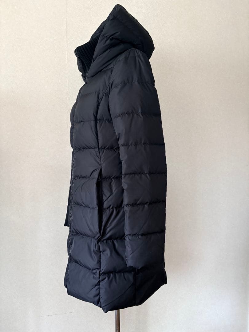 Hernoフード付き ブラック ダウンジャケットM