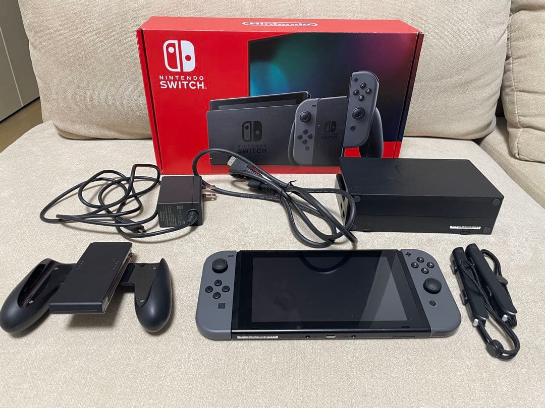 Nintendo Switch 本体（ニンテンドースイッチ）Joy-Conグレー