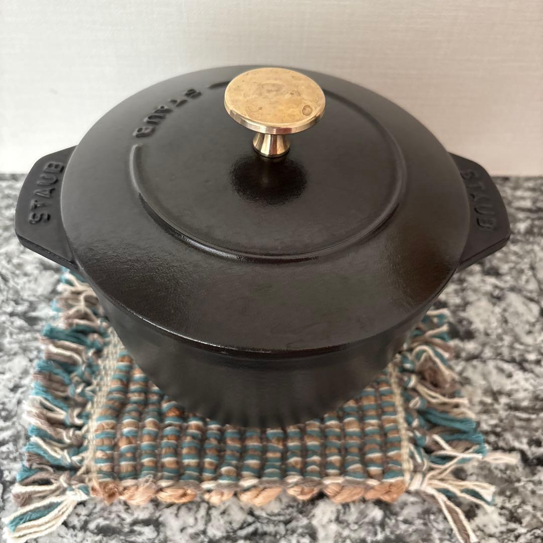 STAUB 両手鍋 黒 ラ　ココット　de GOHAN Mサイズ