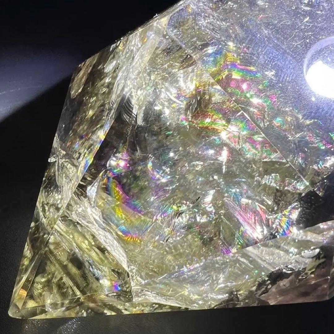 ☆超極上の煌煌さを✨幸運の石✨レインボー ファントムシトリン 六角柱 天然石