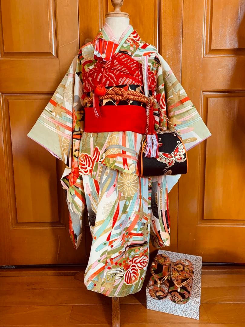 七五三　アンティーク　3歳の女の子の振り袖コーディネート　フルセット