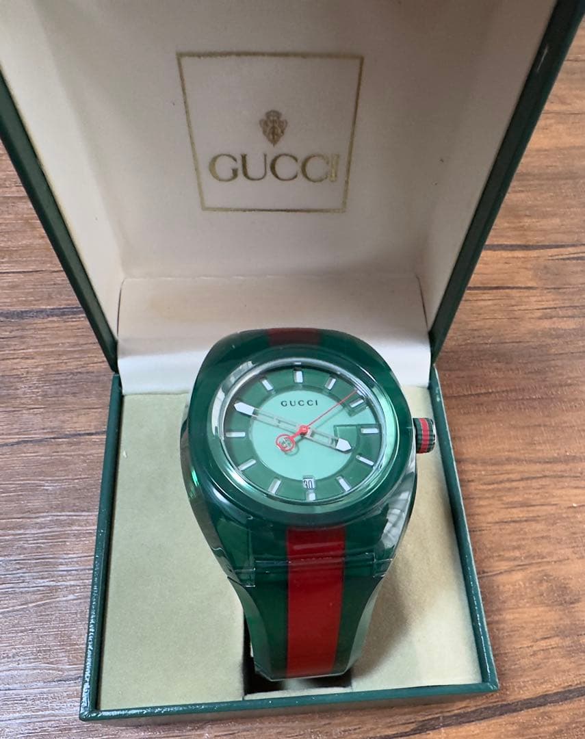⭐️大安売りGUCCI グリーン レッド ラバーベルト 時計