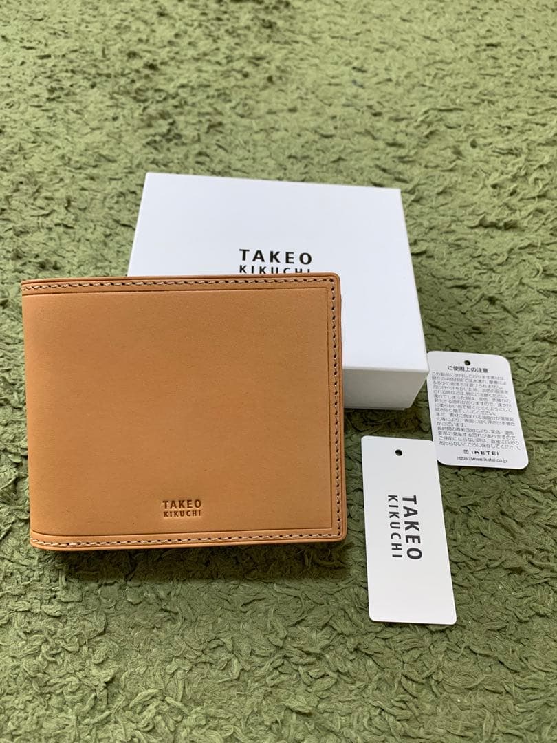 タケオキクチ 17600円二つ折り財布 新品本革 TAKEO KIKUCHI