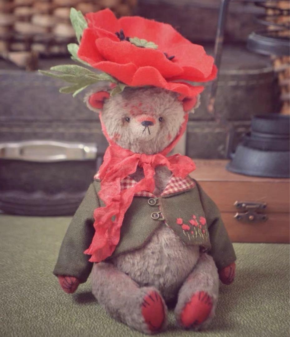 赤いお花とくまさん アーティストベア テディベア 海外作家様 ハンドメイド