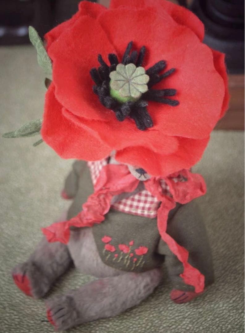 赤いお花とくまさん アーティストベア テディベア 海外作家様 ハンドメイド