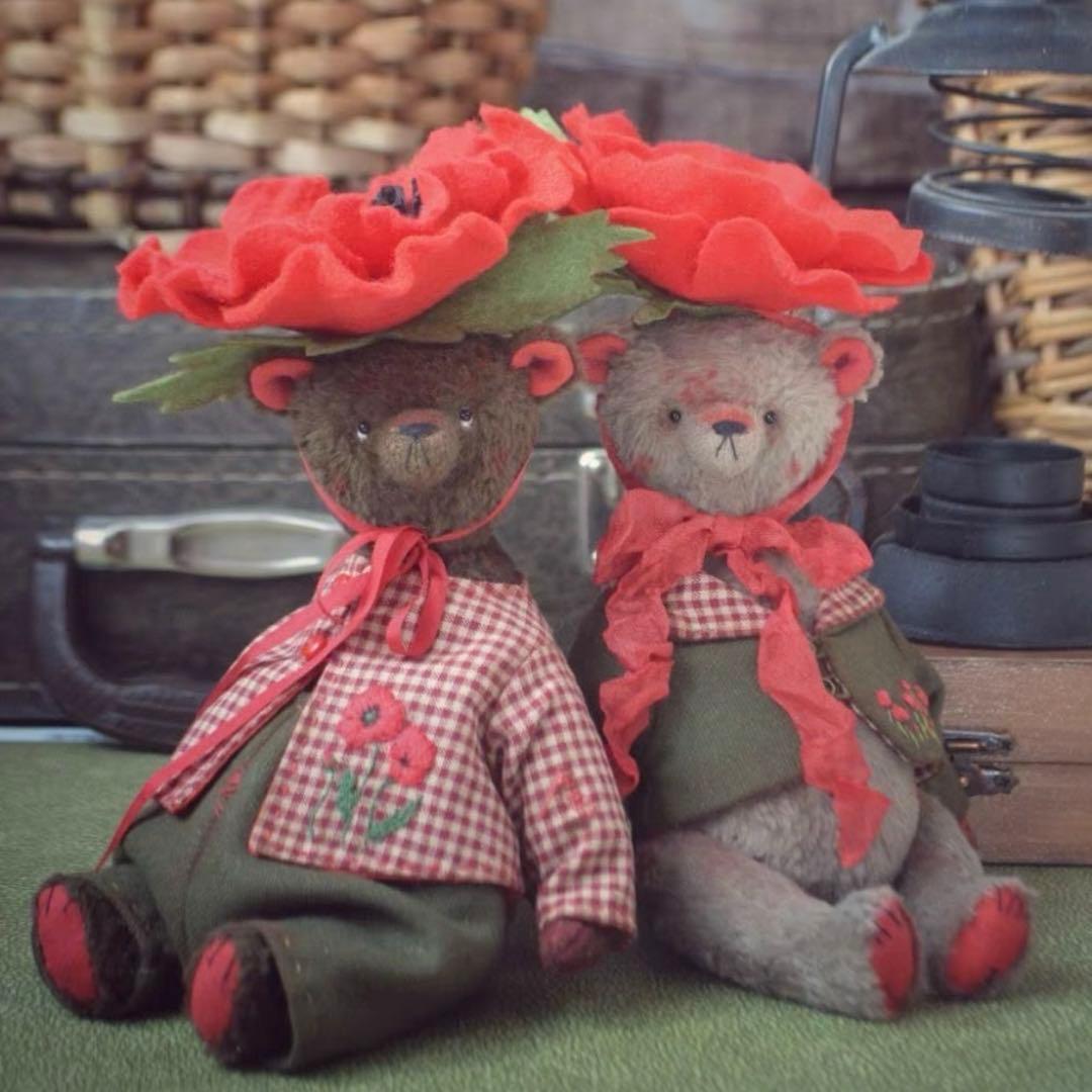 赤いお花とくまさん アーティストベア テディベア 海外作家様 ハンドメイド