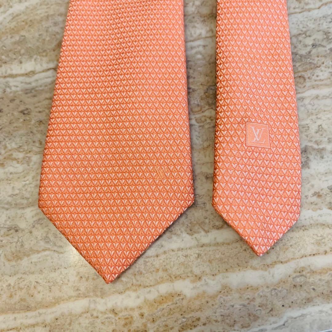 N9 新品未使用 現行品 ルイヴィトン V総柄 ロゴ刺繍 ネクタイ メンズ