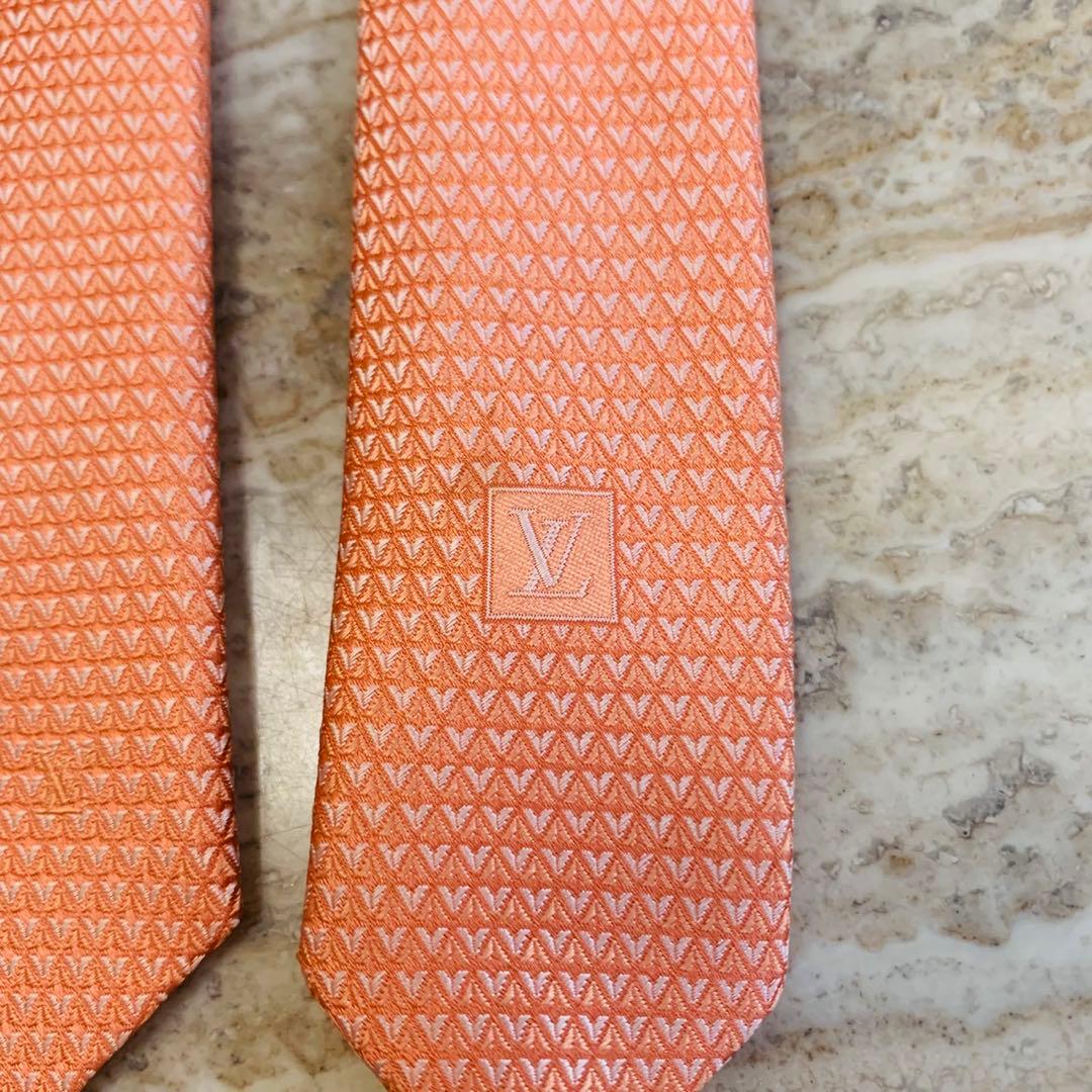 N9 新品未使用 現行品 ルイヴィトン V総柄 ロゴ刺繍 ネクタイ メンズ