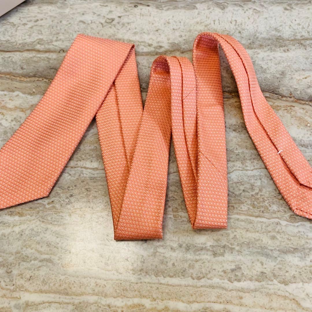 N9 新品未使用 現行品 ルイヴィトン V総柄 ロゴ刺繍 ネクタイ メンズ