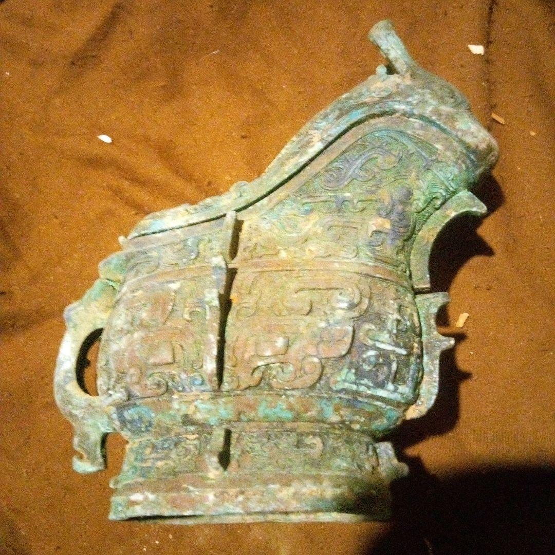 中国　古代青銅器　獣