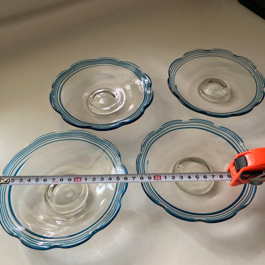 舩木倭帆(フナキ　シズホ)吹きガラス　線巻波型縁飾り皿　4枚直径約16cm