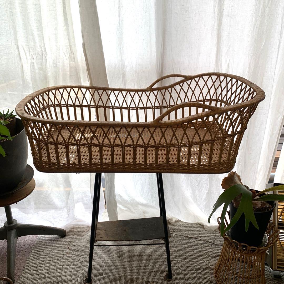 ヴィンテージ　ベビーベッド 籐 ラタン かご インテリア アンティーク