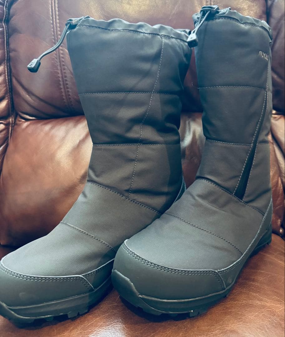 モンベル　アスペンブーツ　一度試し履き　ほぼ未使用品　スノーブーツ