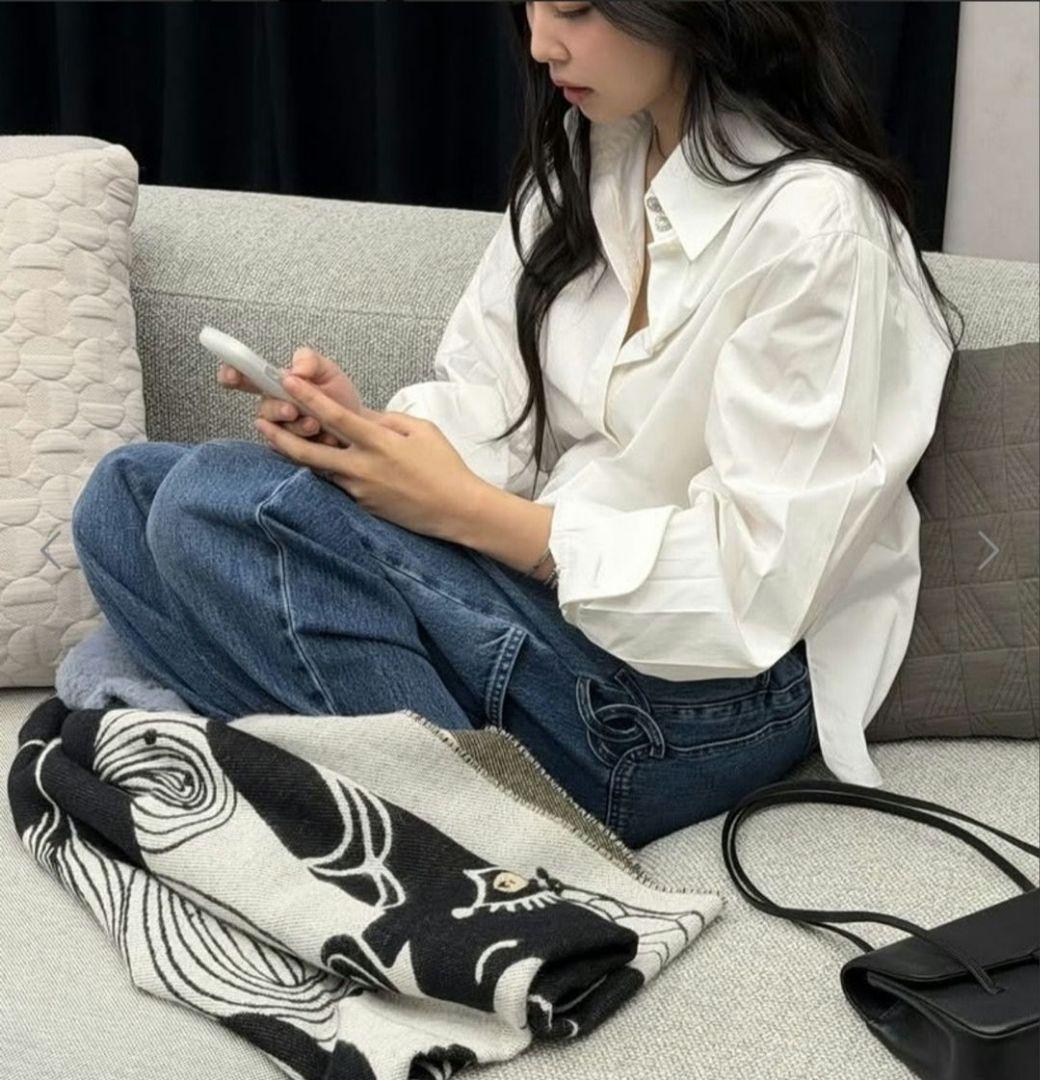 CHANEL デニムジーンズ　新品未使用　今週いっぱい迄！ジェニー愛用