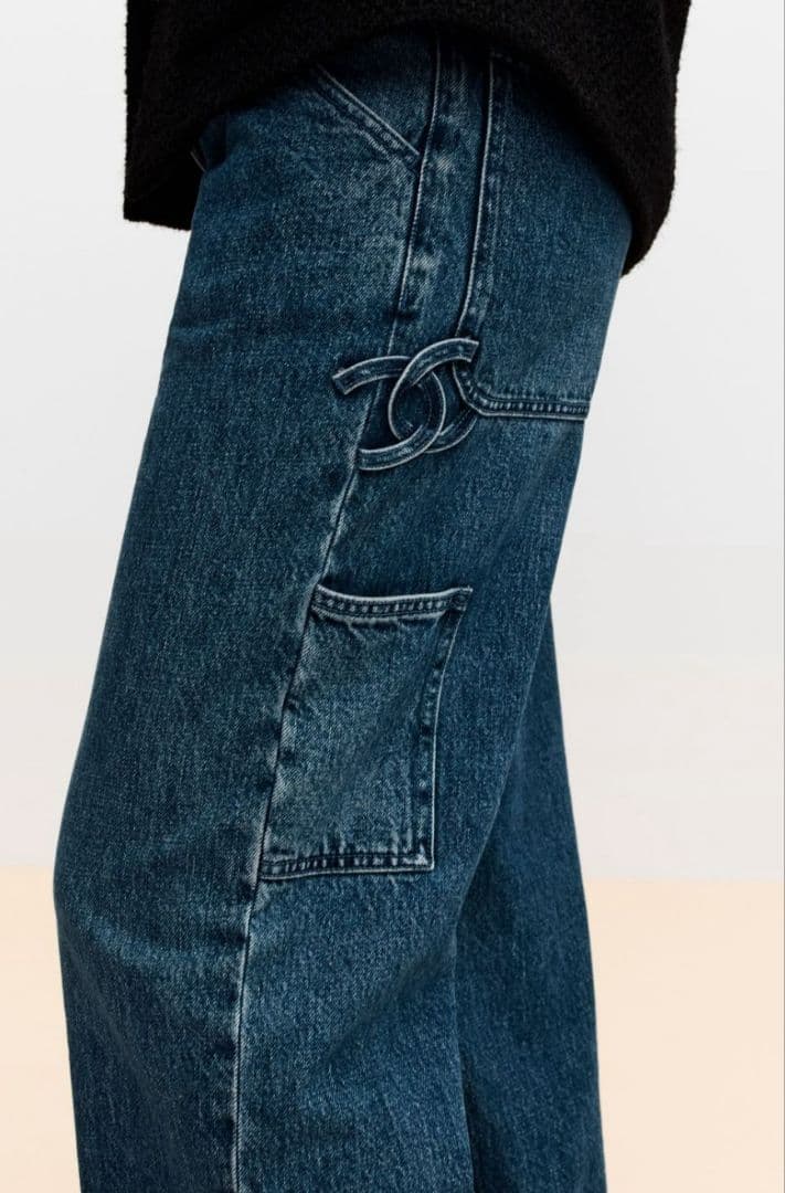 CHANEL デニムジーンズ　新品未使用　今週いっぱい迄！ジェニー愛用