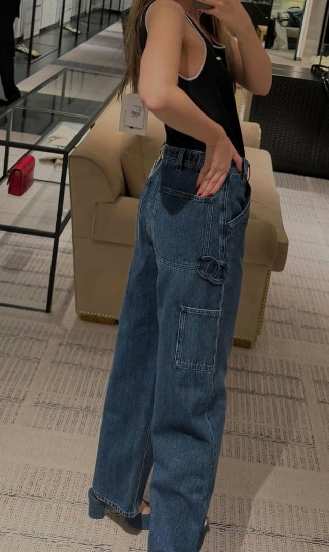 CHANEL デニムジーンズ　新品未使用　今週いっぱい迄！ジェニー愛用