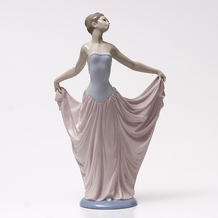 リヤドロ「踊る少女」フィギュリン 旧モデル 新品同様 希少デザイン