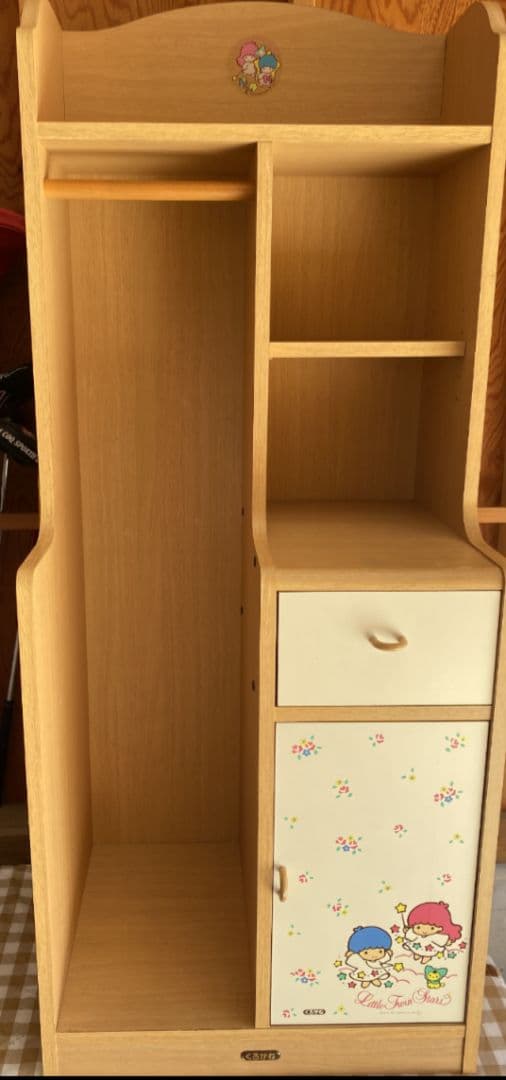 昭和レトロ　くろがね　サンリオ　キキララ　ラック　収納棚　キャビネット　レトロ