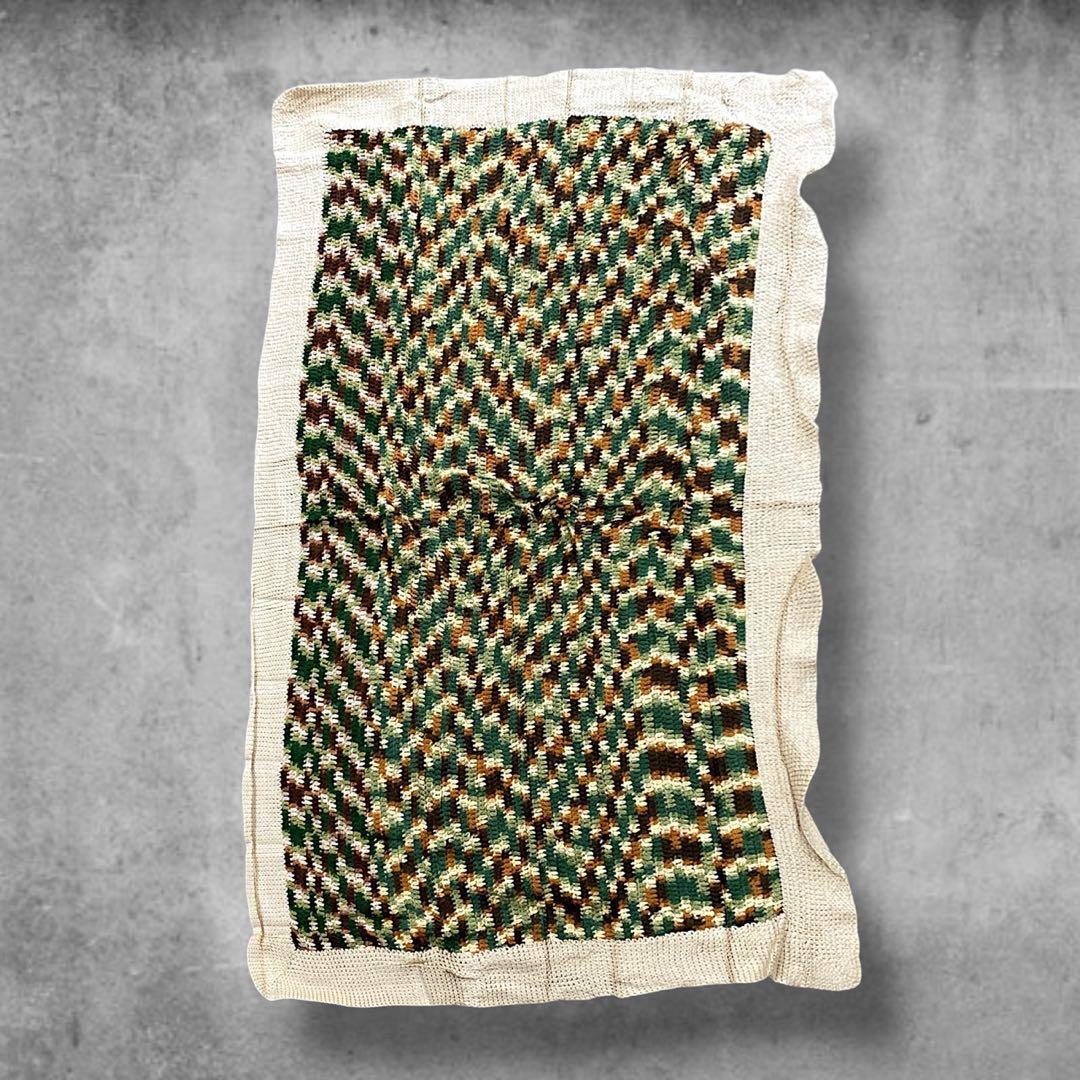 BQMS かぎ針編み ニット ラグ ビンテージ カモフラ柄 アーストーン AK