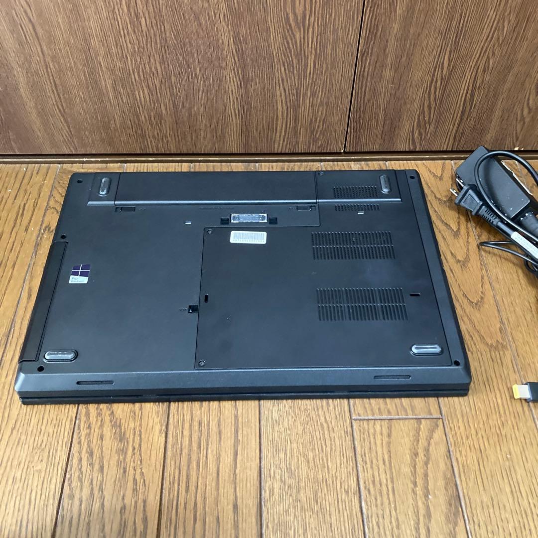 Lenovo ThinkPad 15.6インチ ノートPC L560