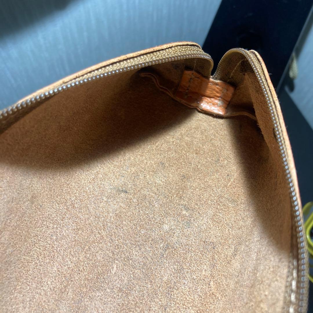 イルビゾンテ　筆箱