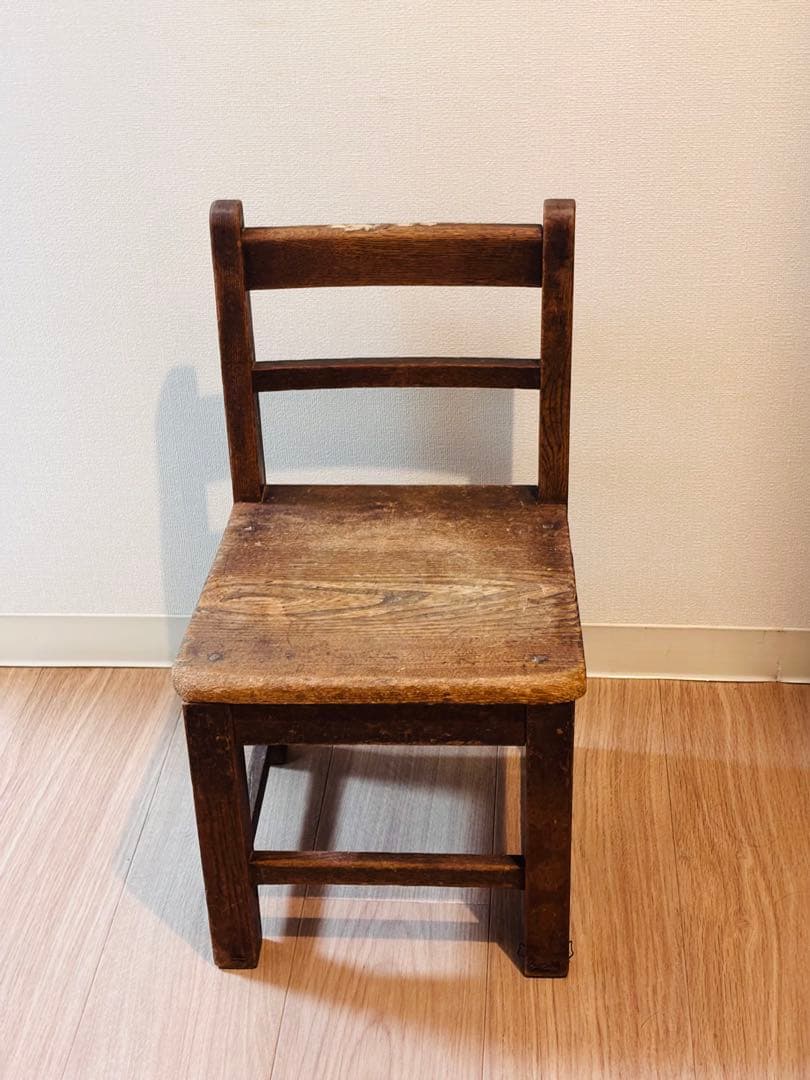 ま*よ様 木製アンティークチェア　キッズサイズ