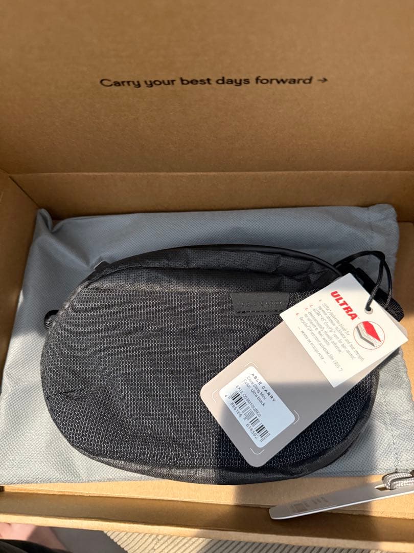 バッグ Able Carry Core Sling Mini Ultra Black