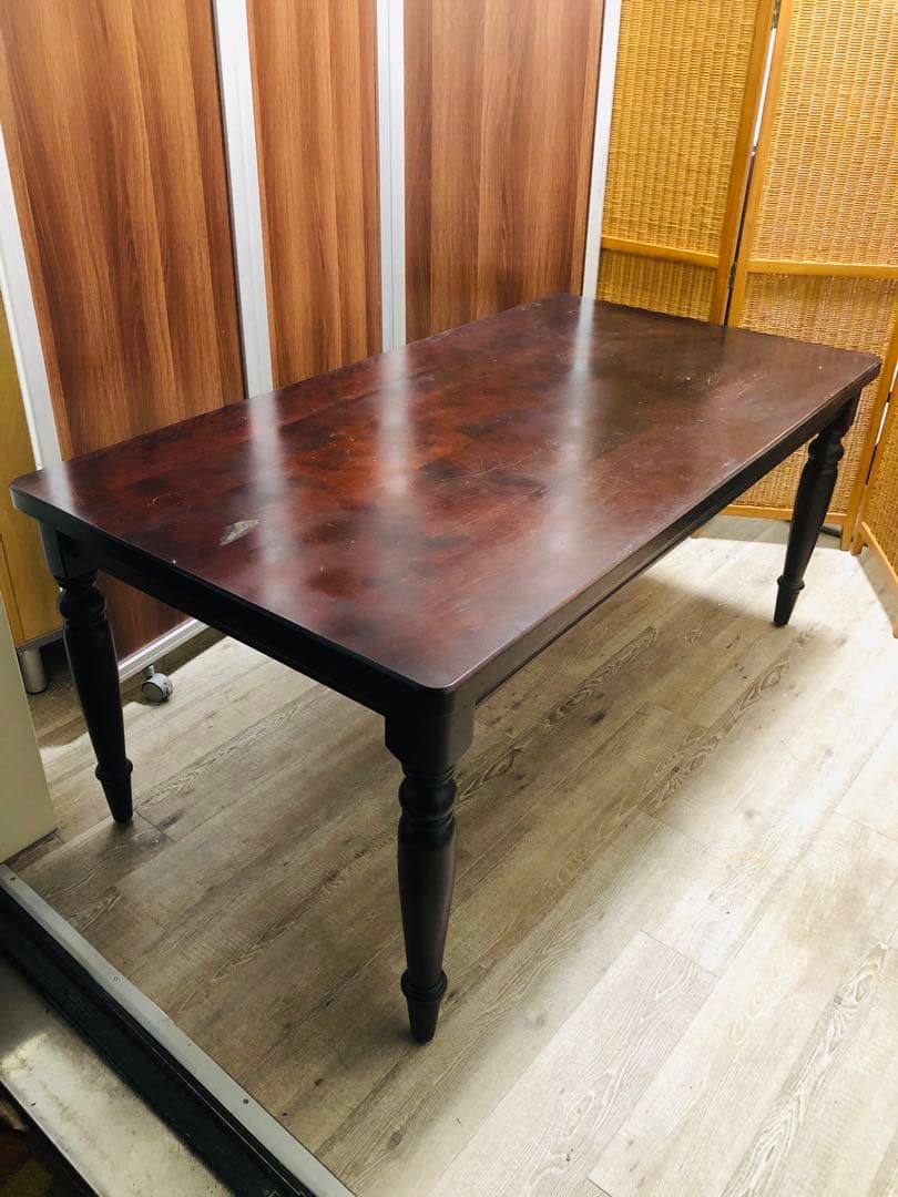 北海道民芸家具　ダークブラウン 木製 ダイニングテーブル 大きめ