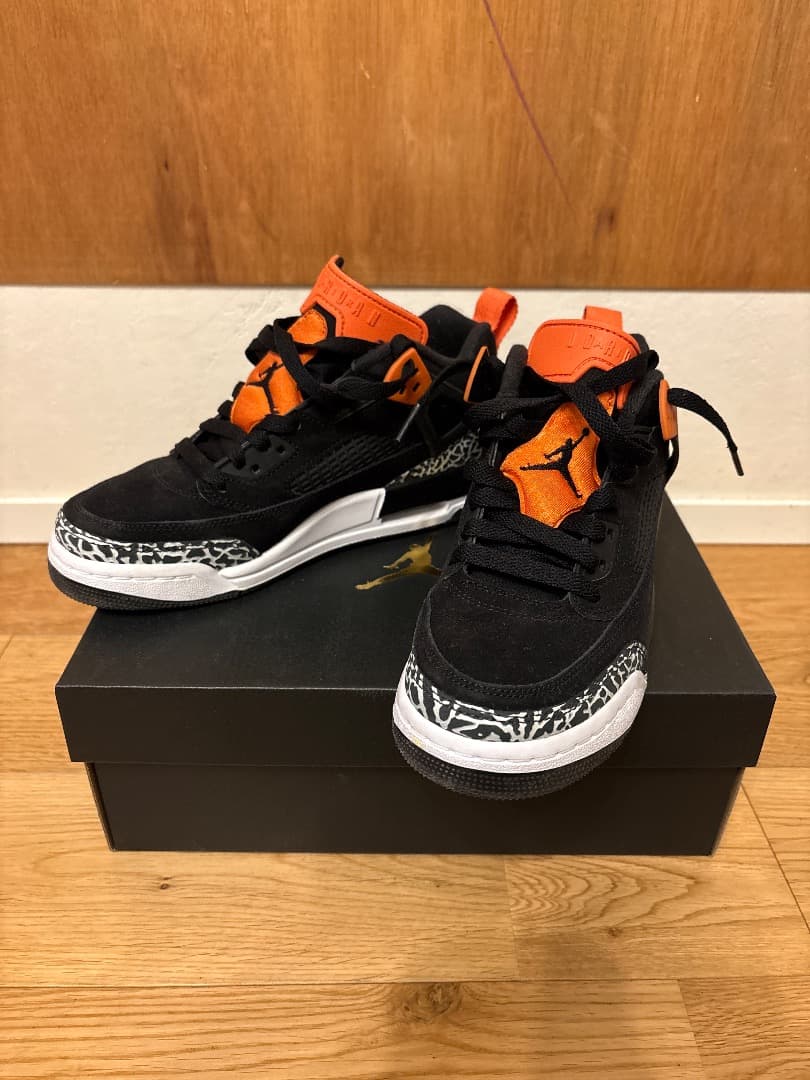 ジョーダン スパイジーク LOW　23.5 箱付き　１回のみ使用